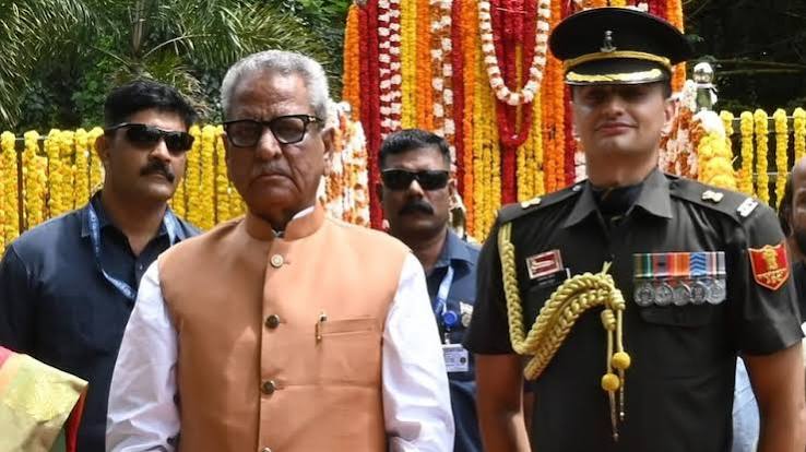 केरल के नए राज्यपाल ओम प्रकाश माथुर के पदभार संभालते ही लोक भवन में मांसाहारी भोजन पर  प्रतिबंध