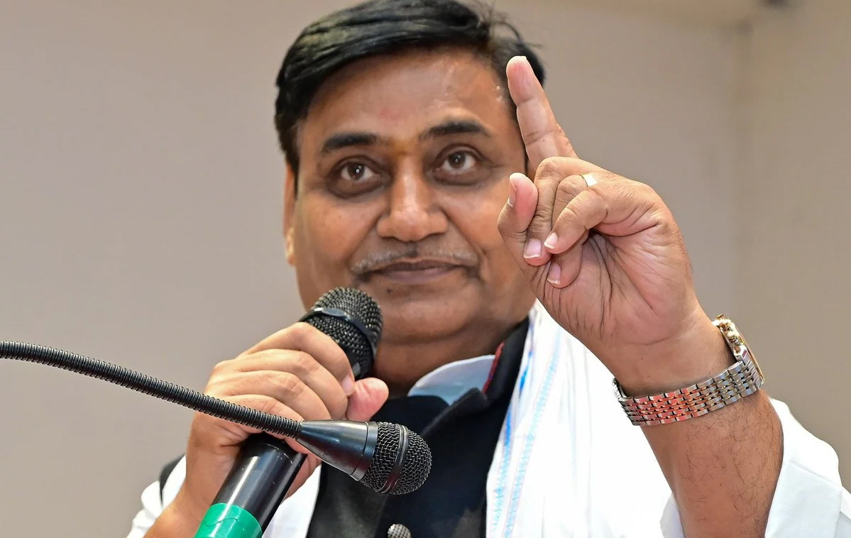 सरकार में बैठे नेताओं और अफसरों के बीच शह-मात का खेल चल रहा - डोटासरा