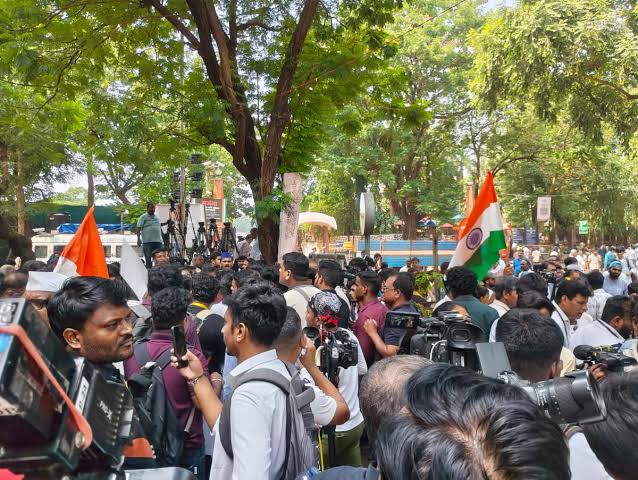 मुंबई के शिवाजी पार्क में बिना इजाजत जमा होने पर सीजेपी समर्थकों के खिलाफ केस दर्ज